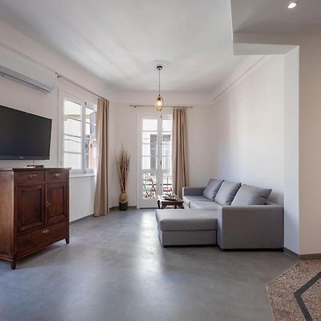 Christiana'S Lovely Apartment In Psyri, Афины Экстерьер фото